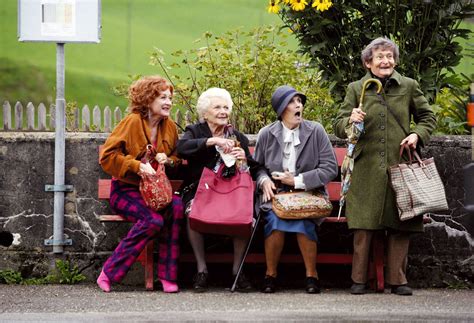 Bild zum Film «Die Herbstzeitlosen – Strickkino Spezial»